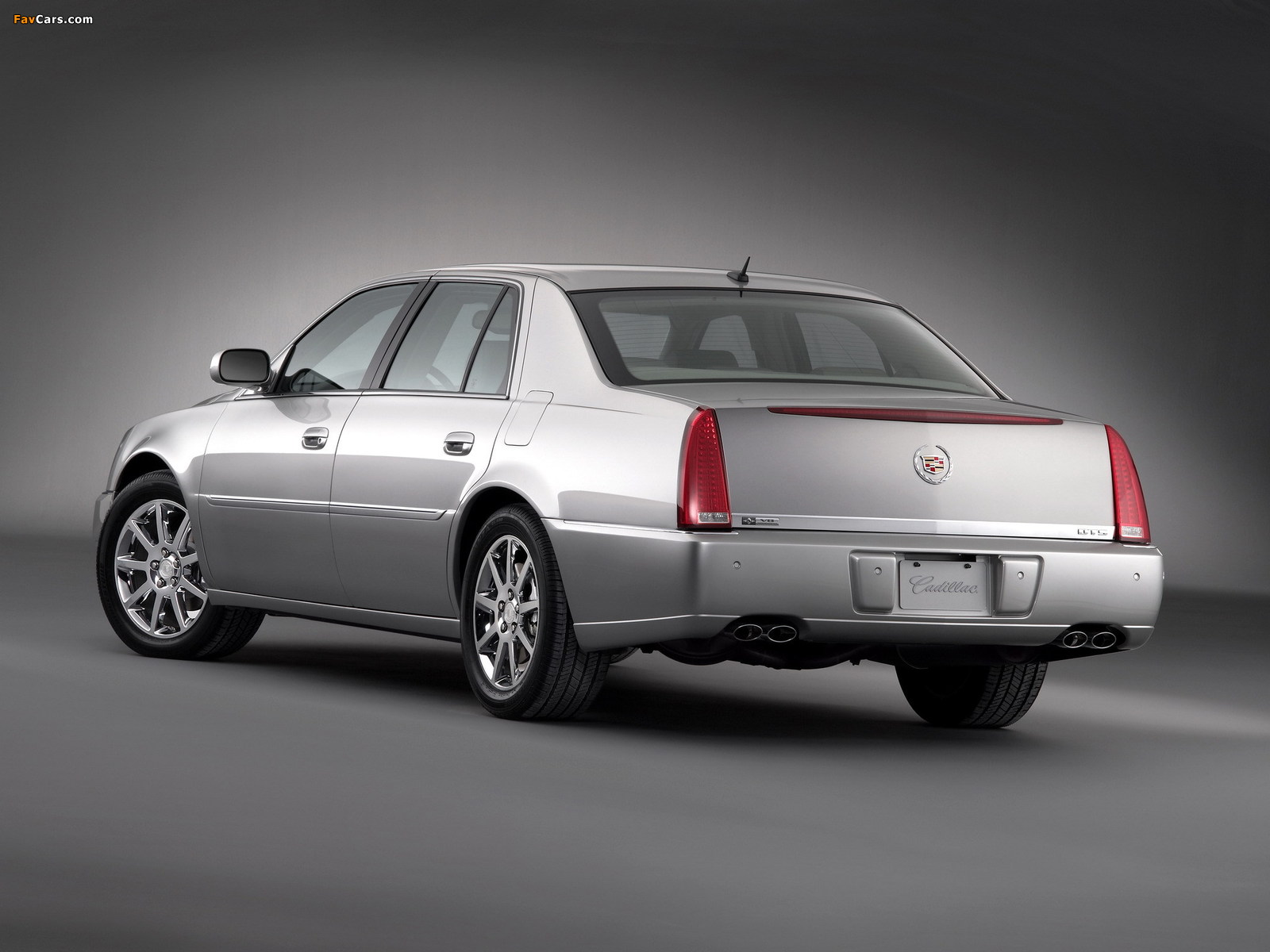 Photos of Cadillac DTS 2005–11 (1600 x 1200)