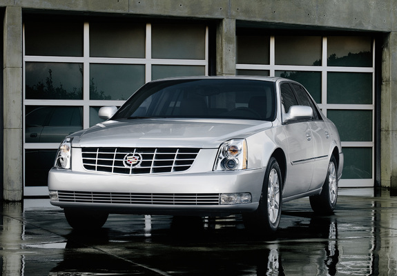Photos of Cadillac DTS 2005–11