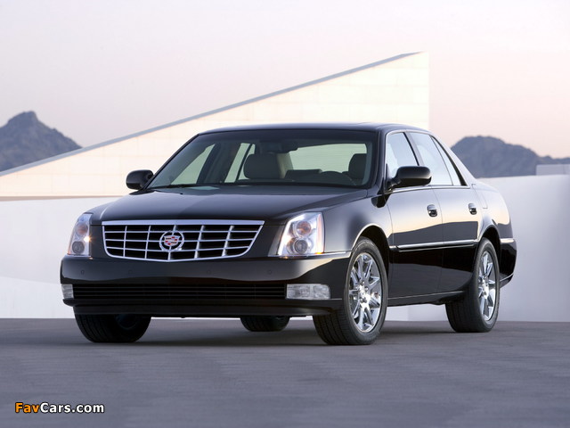 Pictures of Cadillac DTS 2005–11 (640 x 480)