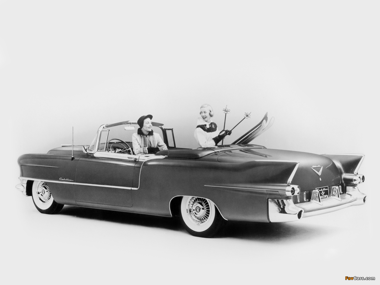 Cadillac Eldorado 1955 photos (1280 x 960)