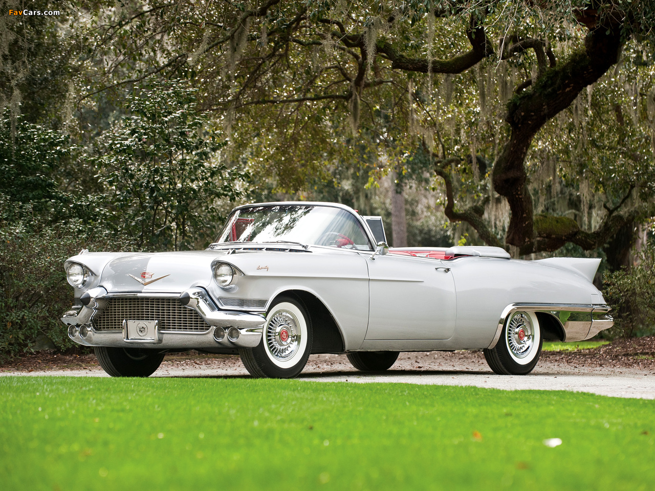 Cadillac Eldorado Biarritz 1957 pictures (1280 x 960)