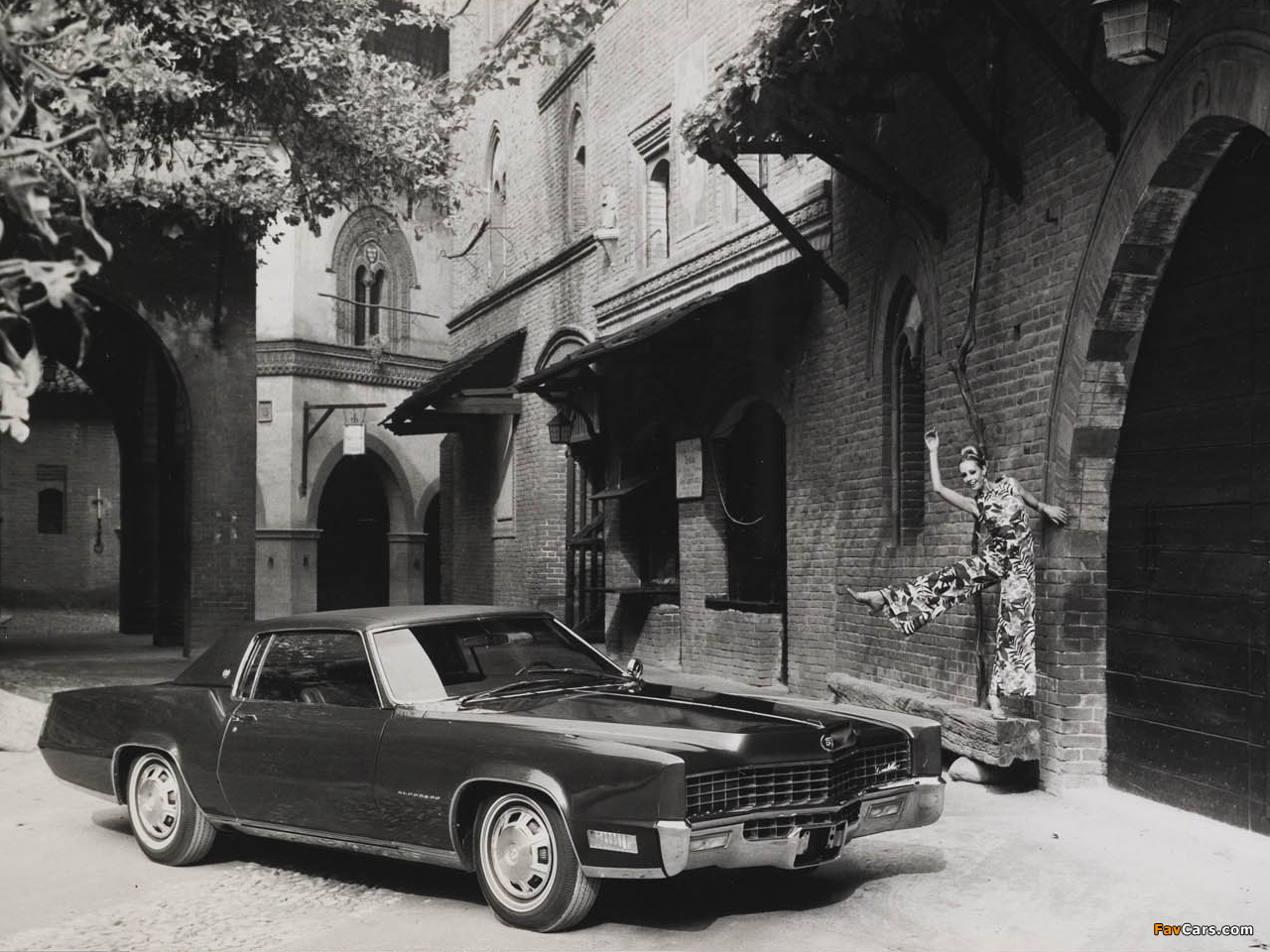 Cadillac Fleetwood Eldorado 1967 photos (1280 x 960)