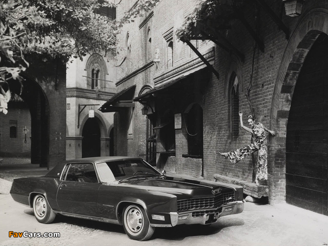 Cadillac Fleetwood Eldorado 1967 photos (640 x 480)
