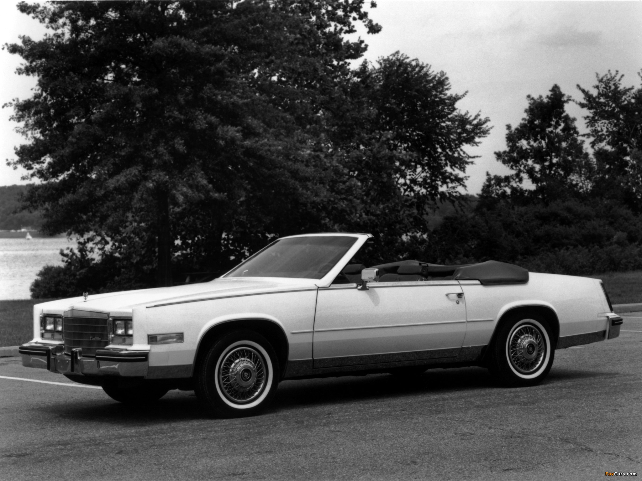 1984–85 Cadillac Eldorado Biarritz Convertible 1983–85 wallpapers (2048 x 1536)