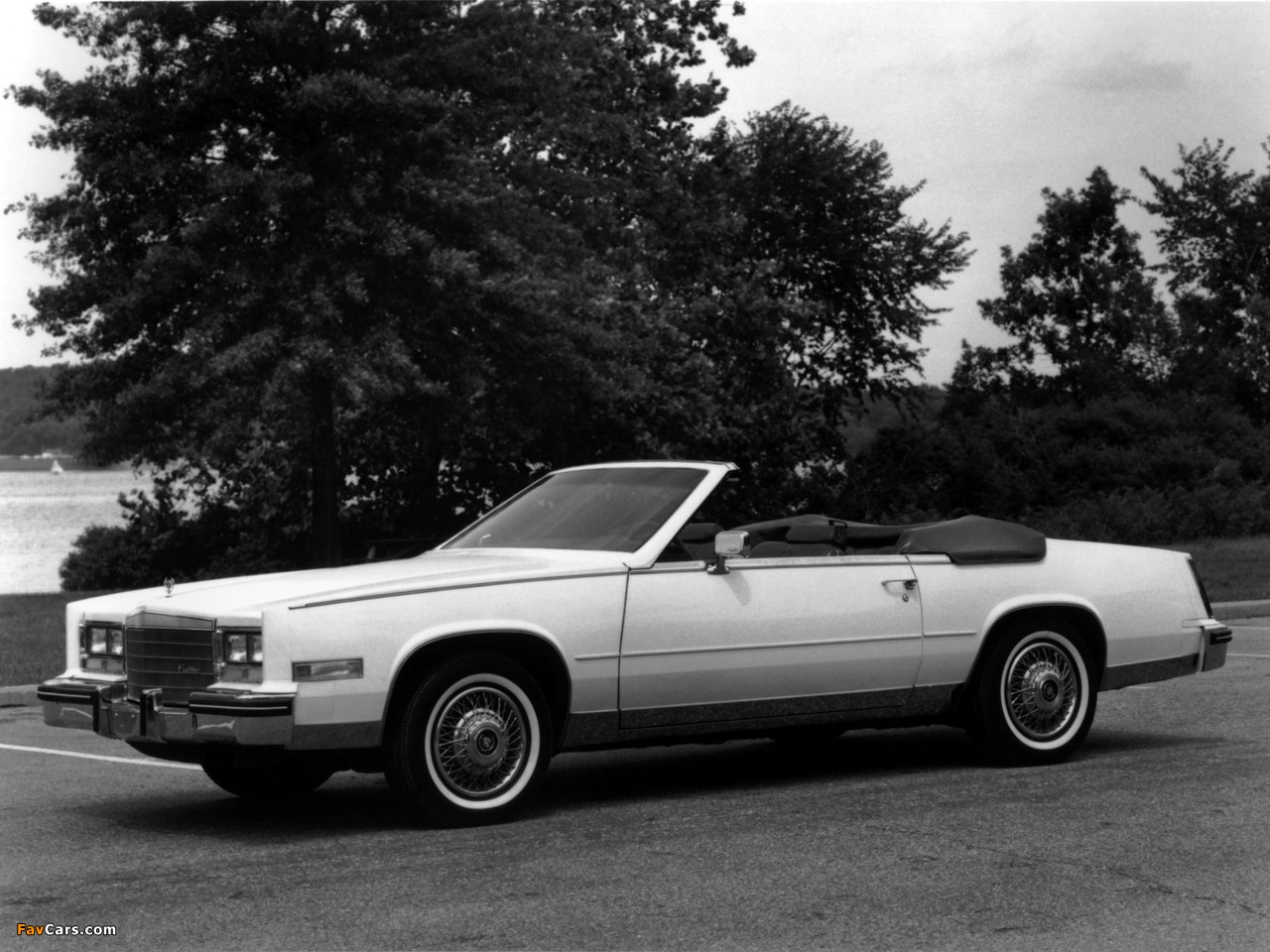 1984–85 Cadillac Eldorado Biarritz Convertible 1983–85 wallpapers (1280 x 960)