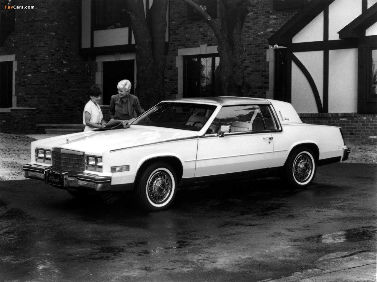 Cadillac Eldorado Biarritz 1984–85 photos (1280 x 960)