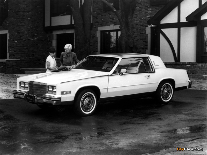 Cadillac Eldorado Biarritz 1984–85 photos (800 x 600)