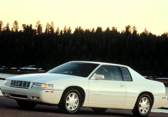 Cadillac Eldorado 1995–2002 photos