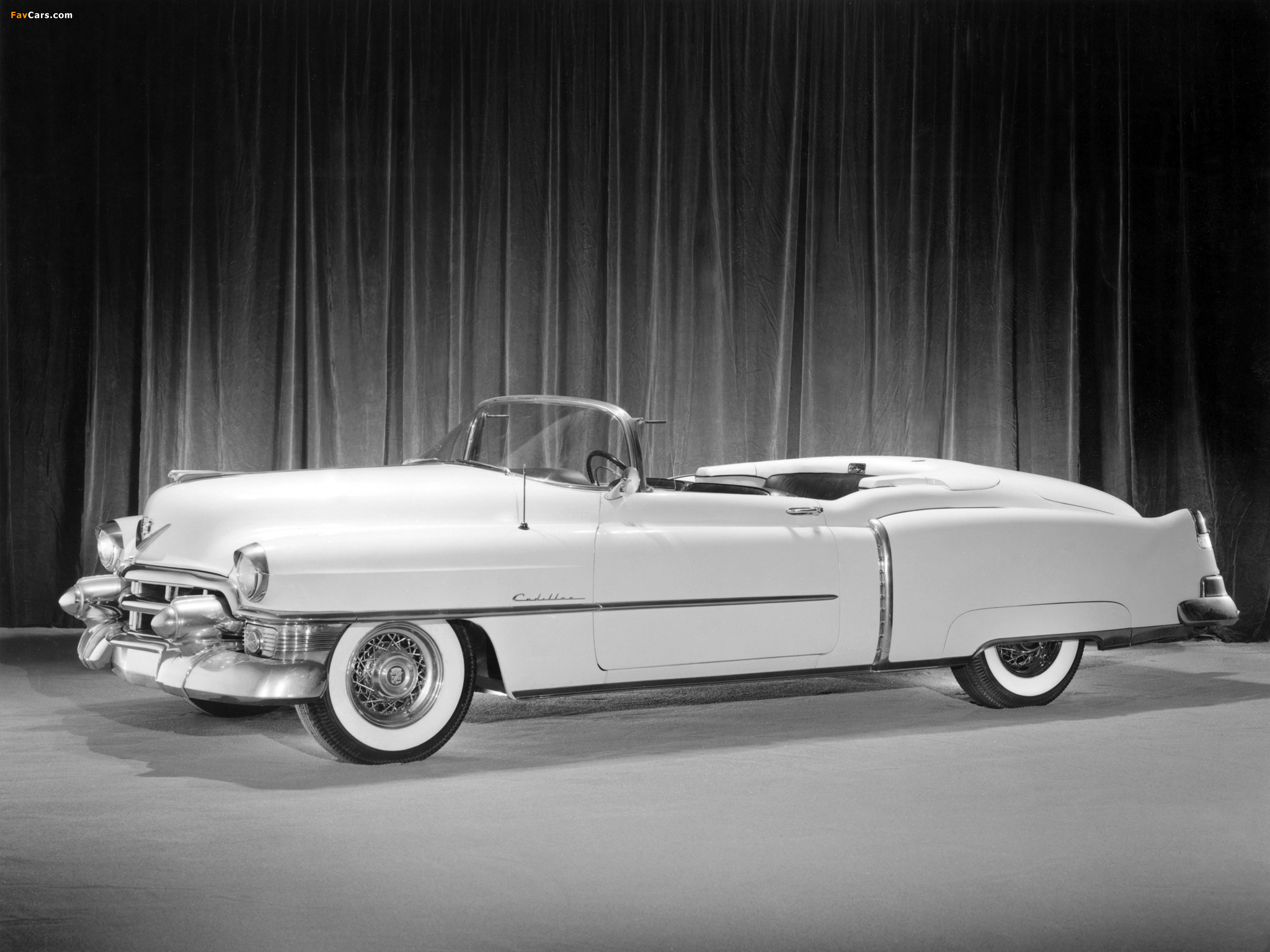 Images of Cadillac Eldorado Convertible 1953 (2048 x 1536)