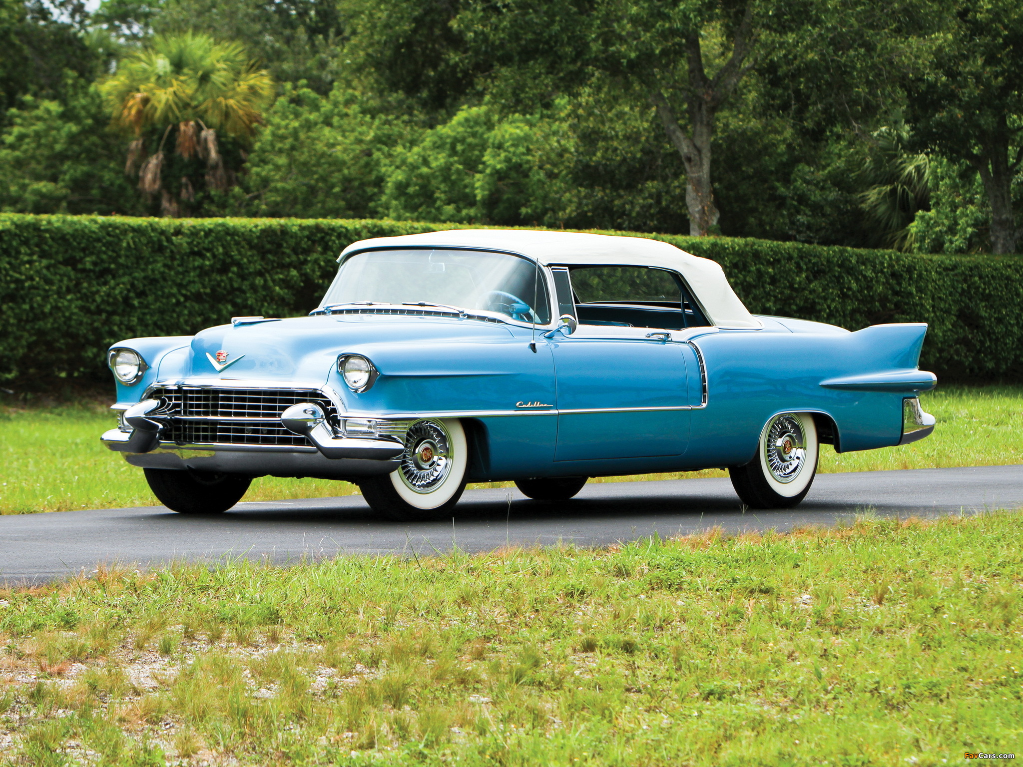 Images of Cadillac Eldorado 1955 (2048 x 1536)