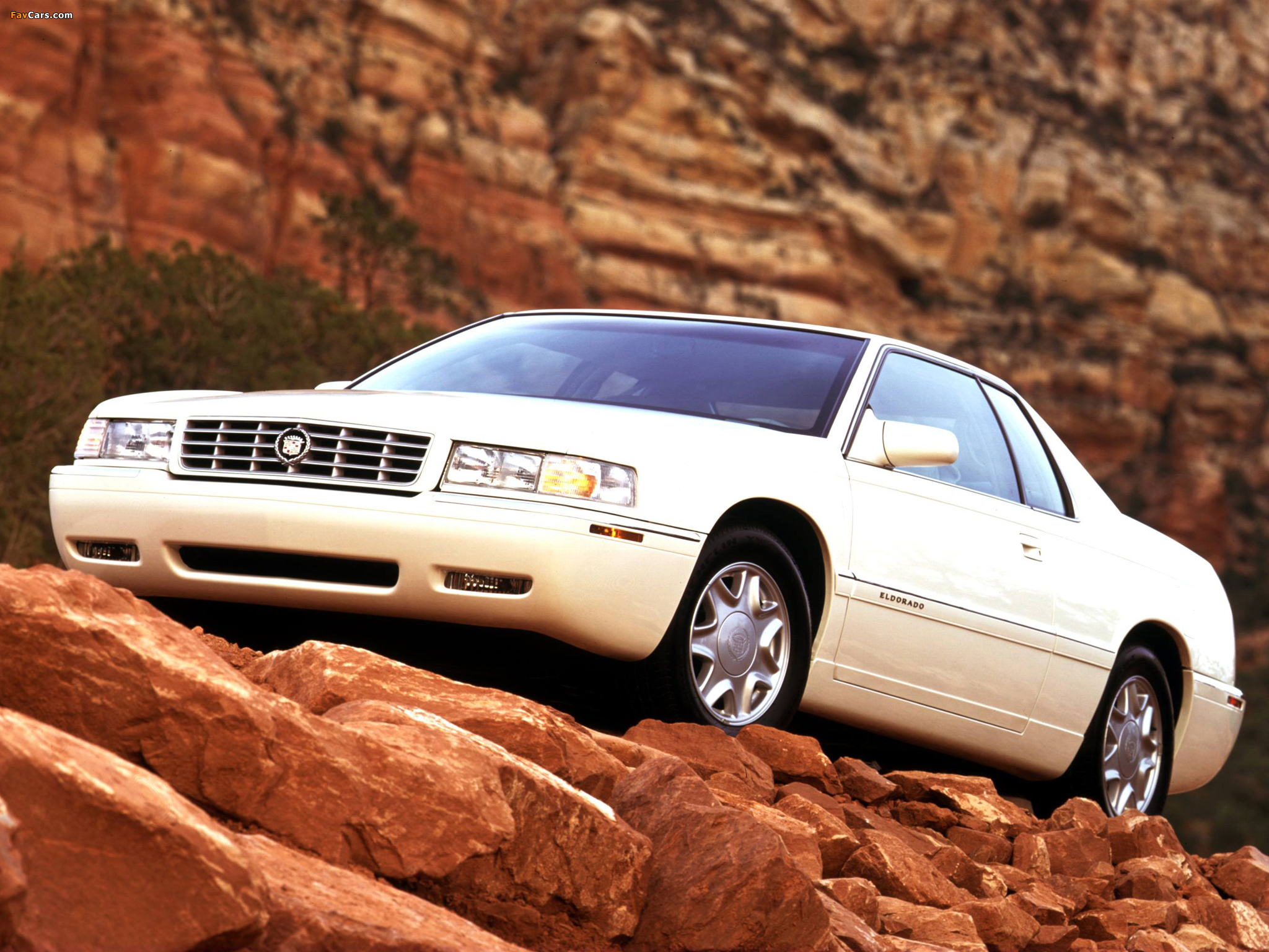 Images of Cadillac Eldorado 1995–2002 (2048 x 1536)