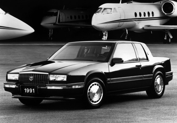 Pictures of Cadillac Eldorado Touring Coupe 1990–91