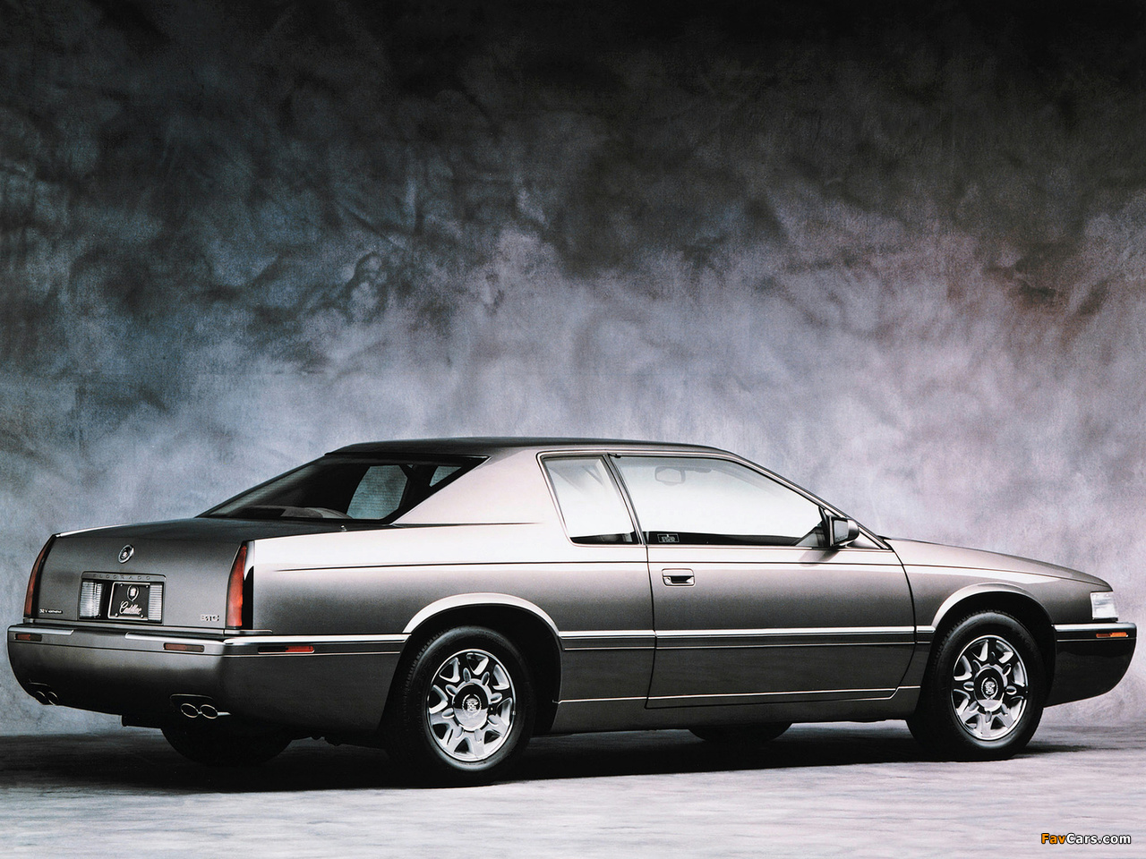 Pictures of Cadillac Eldorado Touring Coupe 1995–2002 (1280 x 960)