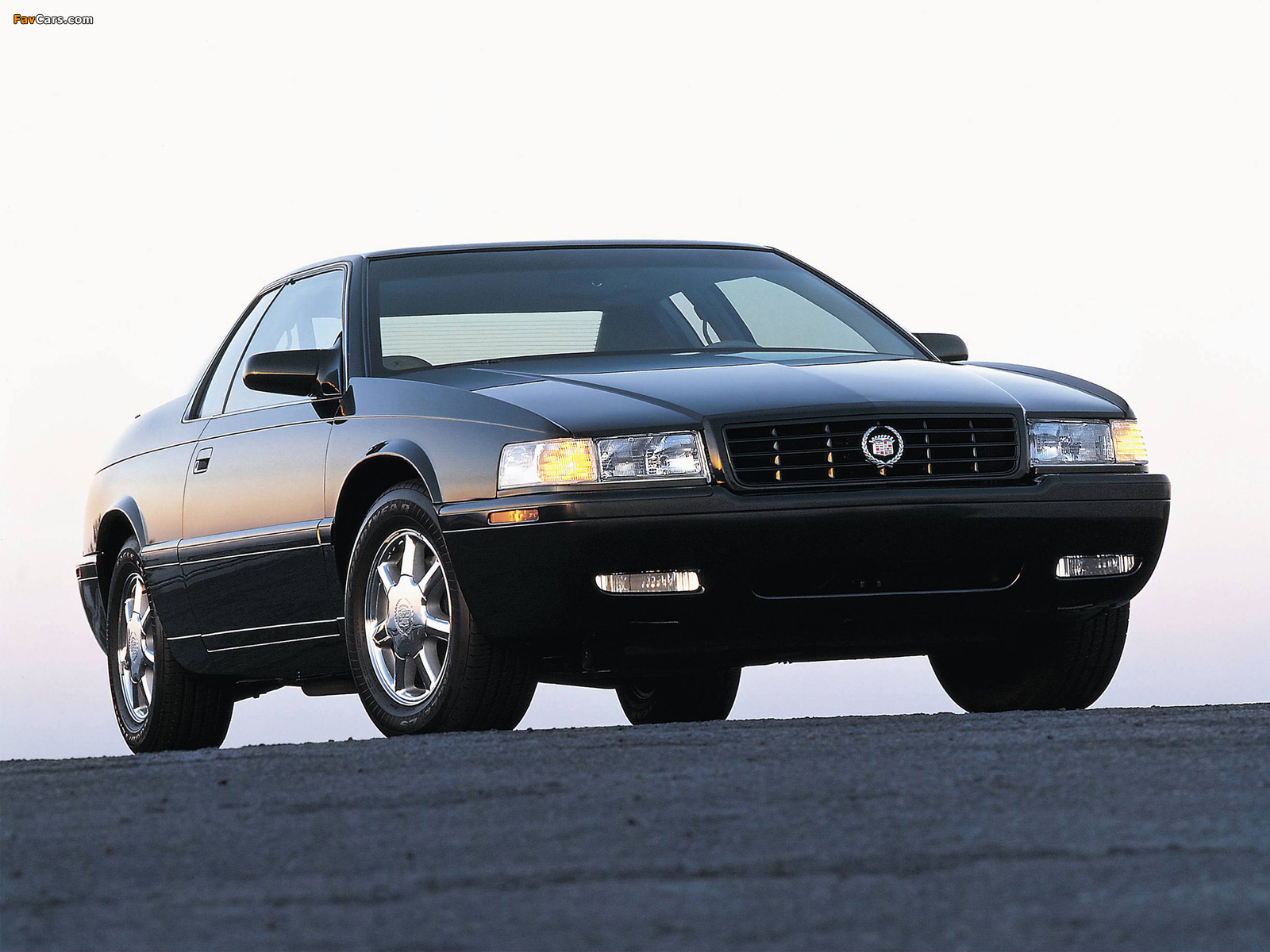 Pictures of Cadillac Eldorado Touring Coupe 1995–2002 (1600 x 1200)