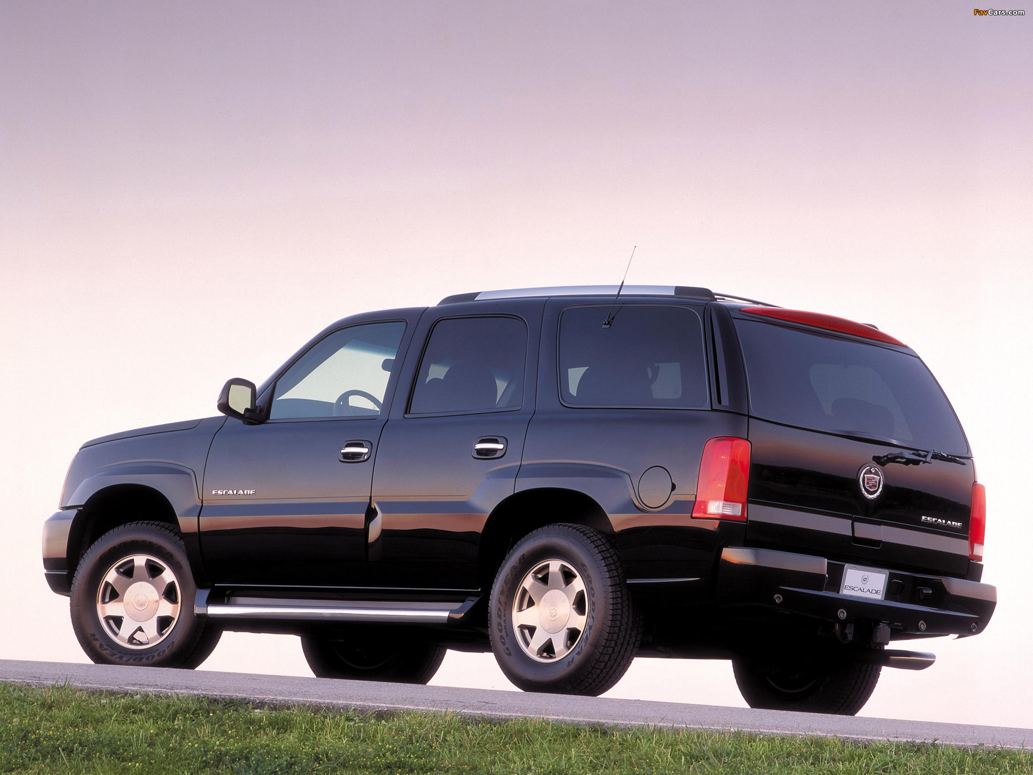 Cadillac Escalade 2001–06 images (2048 x 1536)