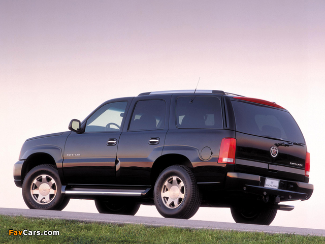 Cadillac Escalade 2001–06 images (640 x 480)