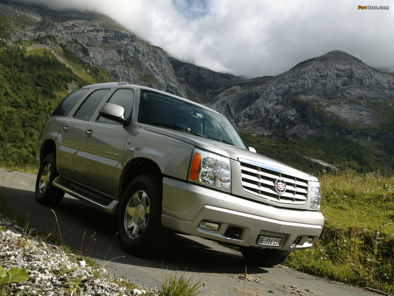 Cadillac Escalade 2001–06 photos (1280 x 960)