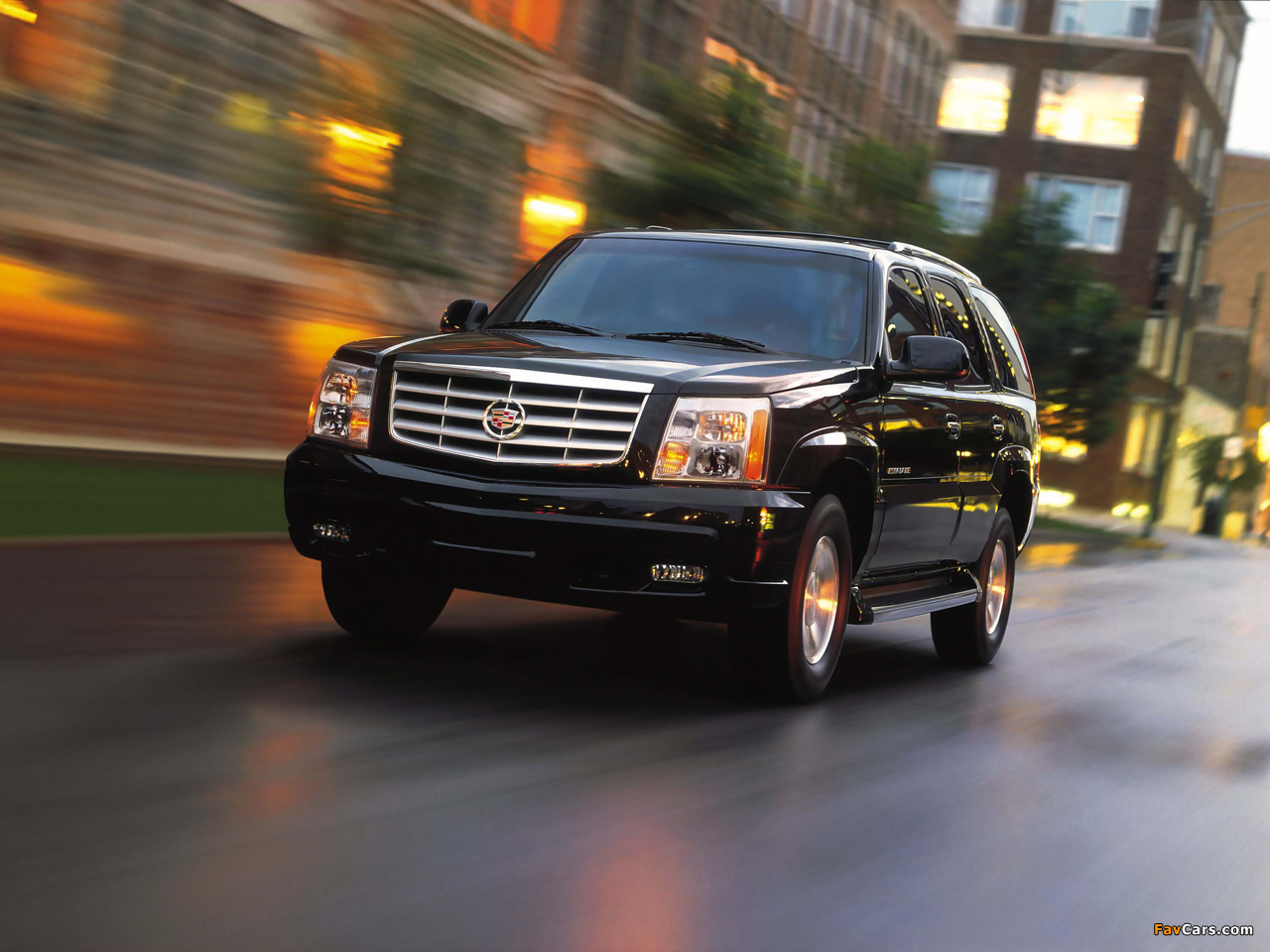 Images of Cadillac Escalade 2001–06 (1280 x 960)