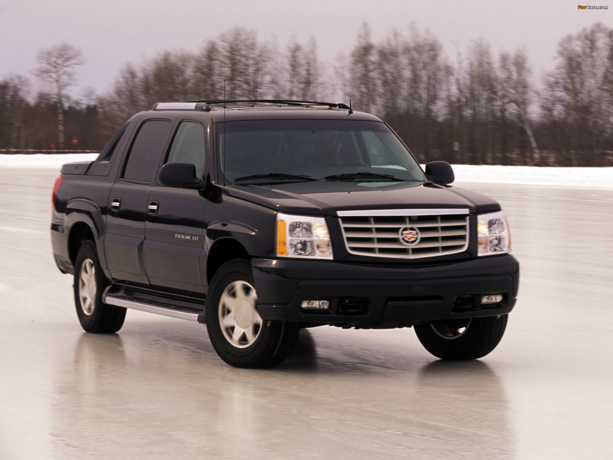 Images of Cadillac Escalade EXT 2002–06 (2048 x 1536)