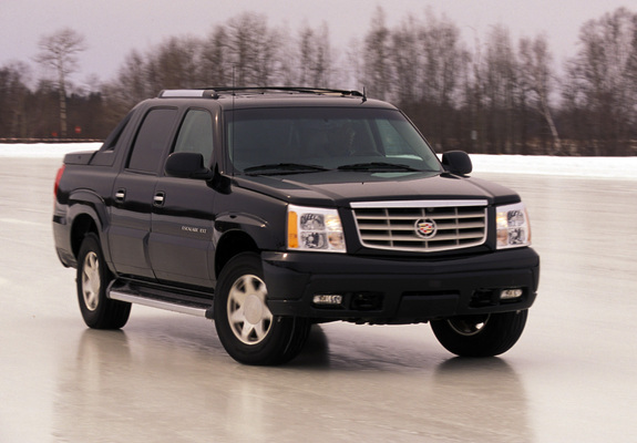 Images of Cadillac Escalade EXT 2002–06