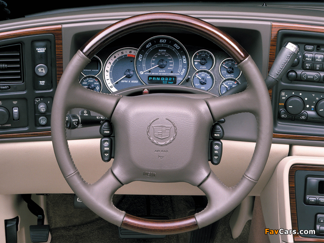 Images of Cadillac Escalade ESV Platinum Edition 2004–06 (640 x 480)