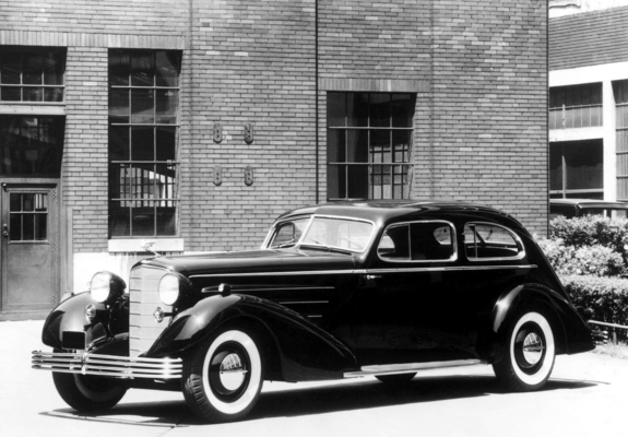 Cadillac Fleetwood 2-door Aerodynamic Coupe Show Car 1933 photos