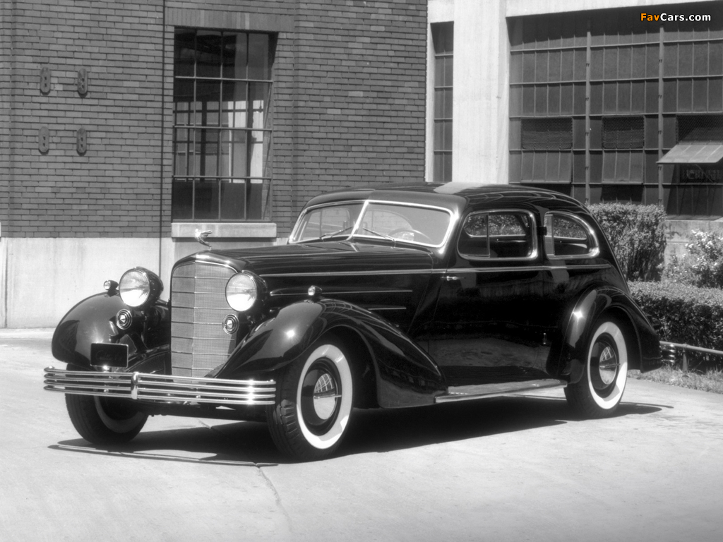 Cadillac Fleetwood 2-door Aerodynamic Coupe Show Car 1933 pictures (1024 x 768)