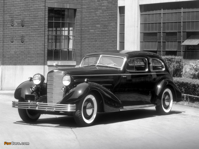 Cadillac Fleetwood 2-door Aerodynamic Coupe Show Car 1933 pictures (800 x 600)