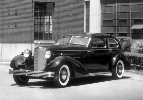 Cadillac Fleetwood 2-door Aerodynamic Coupe Show Car 1933 pictures