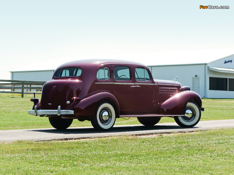 Cadillac V8 Series 70 Fleetwood Touring Sedan (7019) 1936 wallpapers (800 x 600)