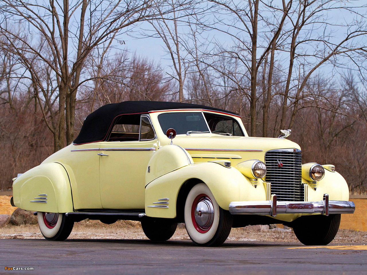 Cadillac V16 Convertible Coupe by Fleetwood (38-9067) 1938 images (1280 x 960)