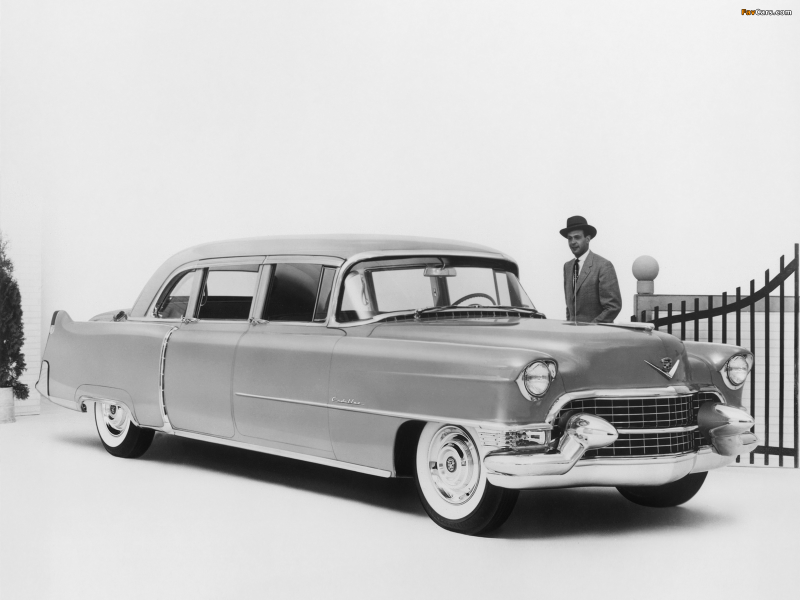 Cadillac Fleetwood Seventy-Five Imperial Sedan (7533X) 1955 images (1600 x 1200)