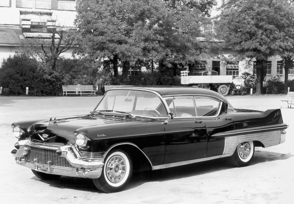 Cadillac Fleetwood Sixty Special 1957 wallpapers