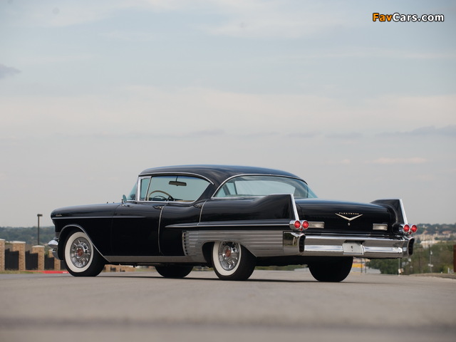 Cadillac Fleetwood Sixty Special 1957 wallpapers (640 x 480)