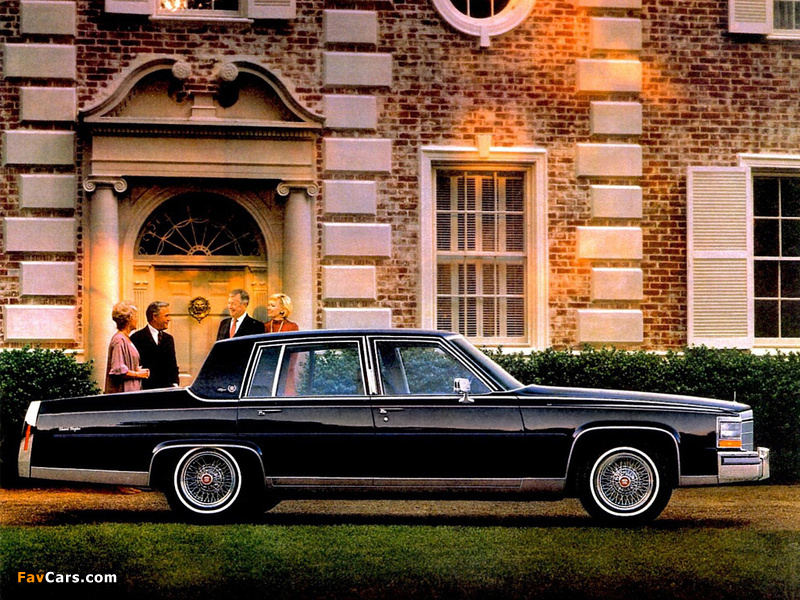 Cadillac Fleetwood Brougham 1980–86 images (800 x 600)