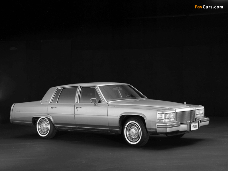 Cadillac Fleetwood Brougham 1980–86 photos (800 x 600)