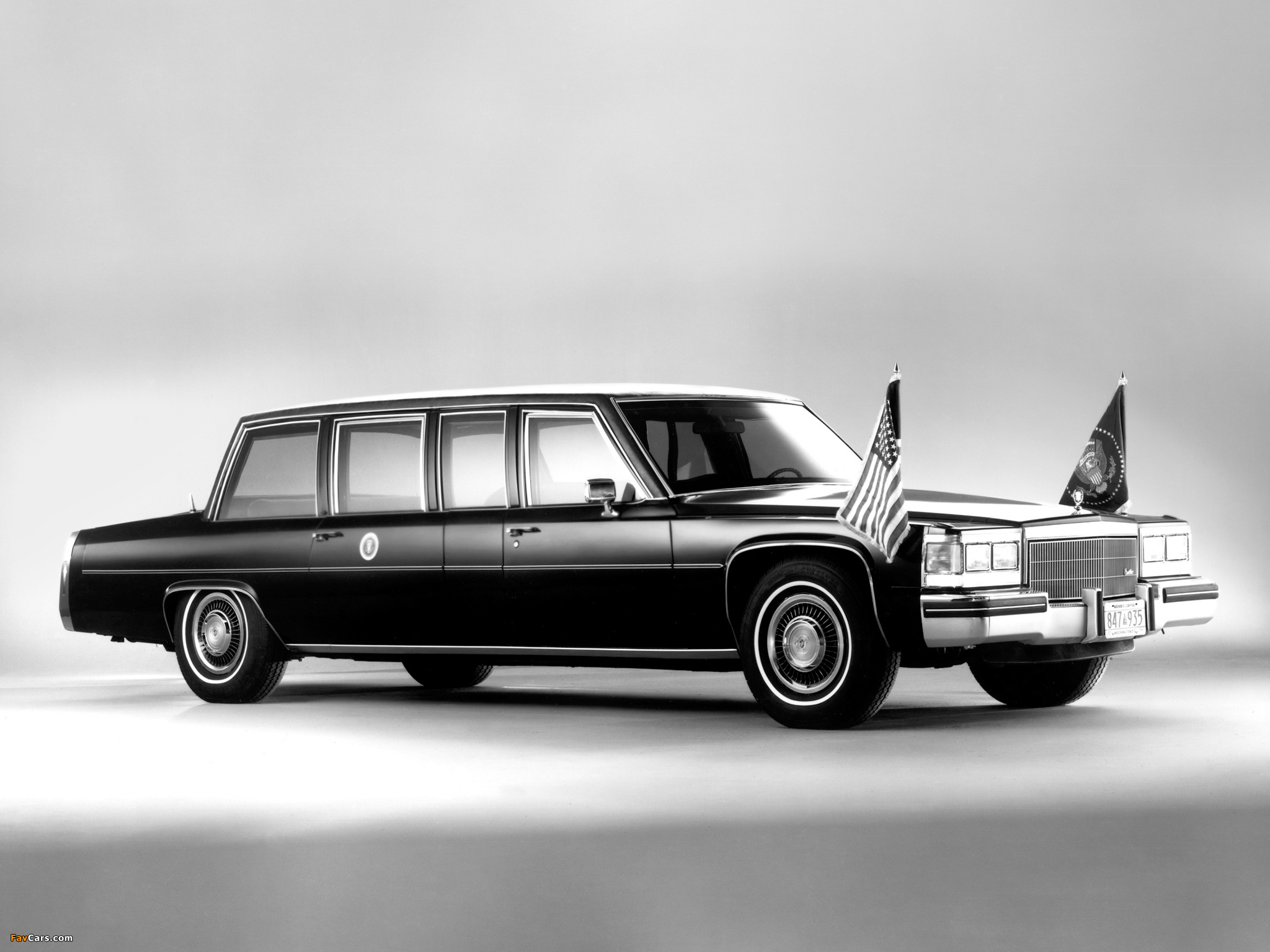 Cadillac Fleetwood Presidential Limousine 1983 wallpapers (2048 x 1536)