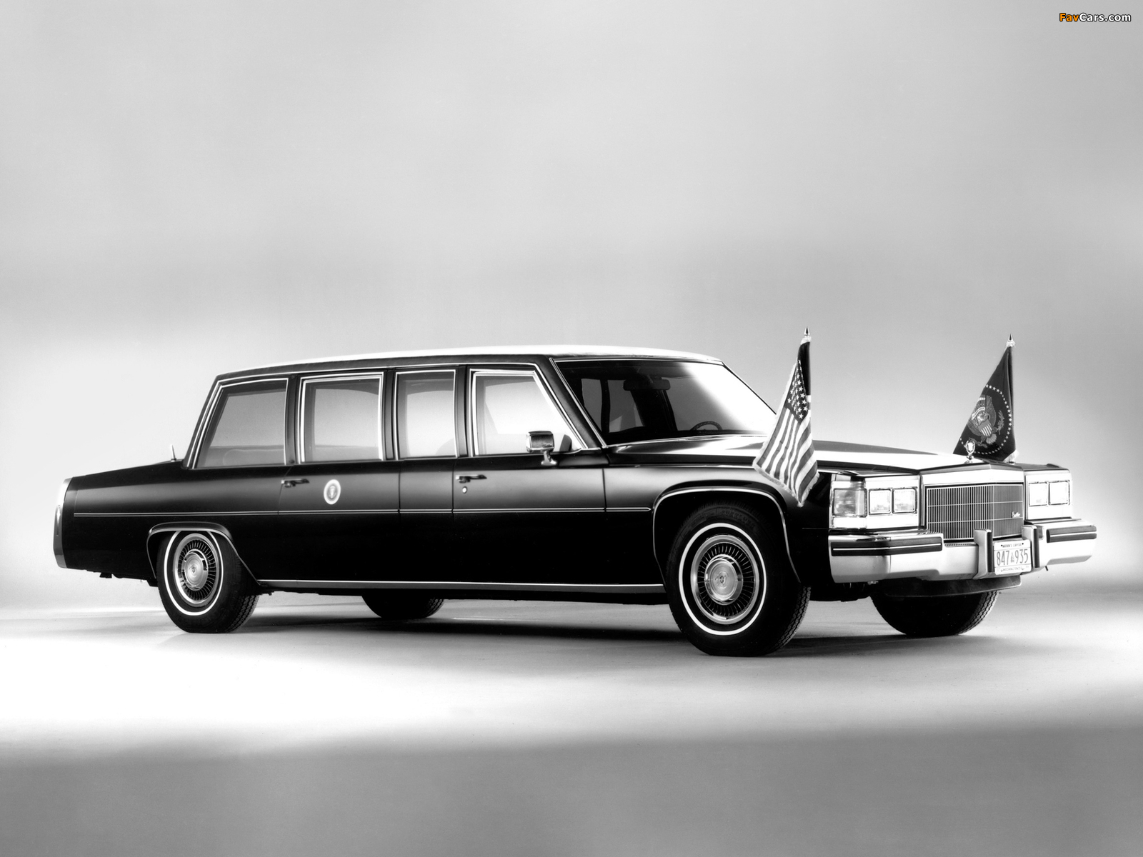Cadillac Fleetwood Presidential Limousine 1983 wallpapers (1600 x 1200)
