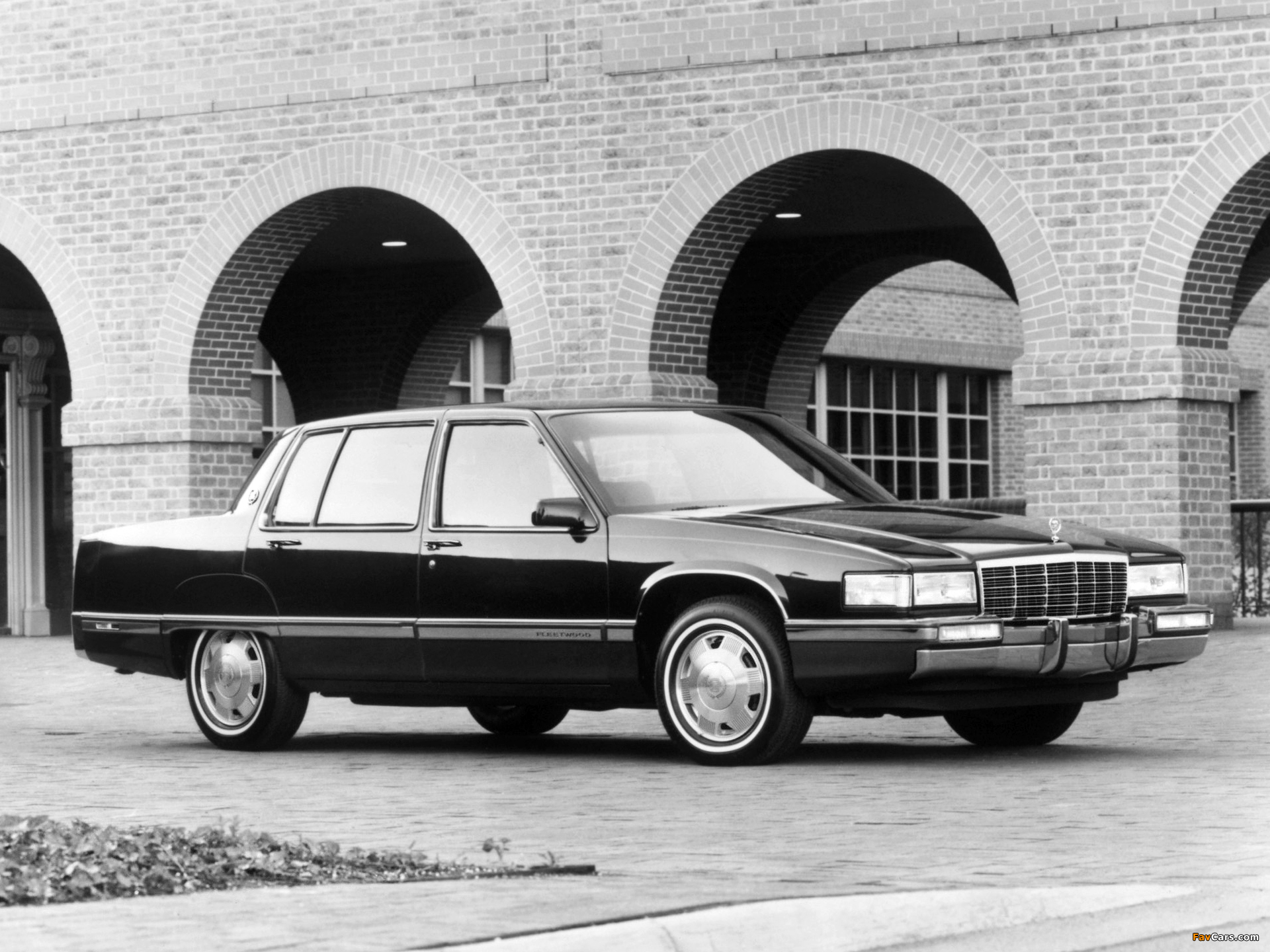 Cadillac Fleetwood 1991–92 images (1920 x 1440)