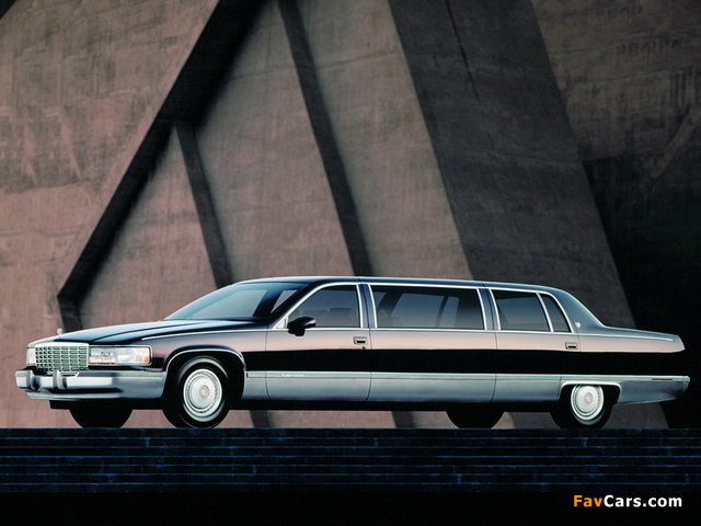 Cadillac Fleetwood Limousine 1993–96 wallpapers (640 x 480)