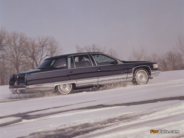 Cadillac Fleetwood 1993–96 wallpapers (640 x 480)