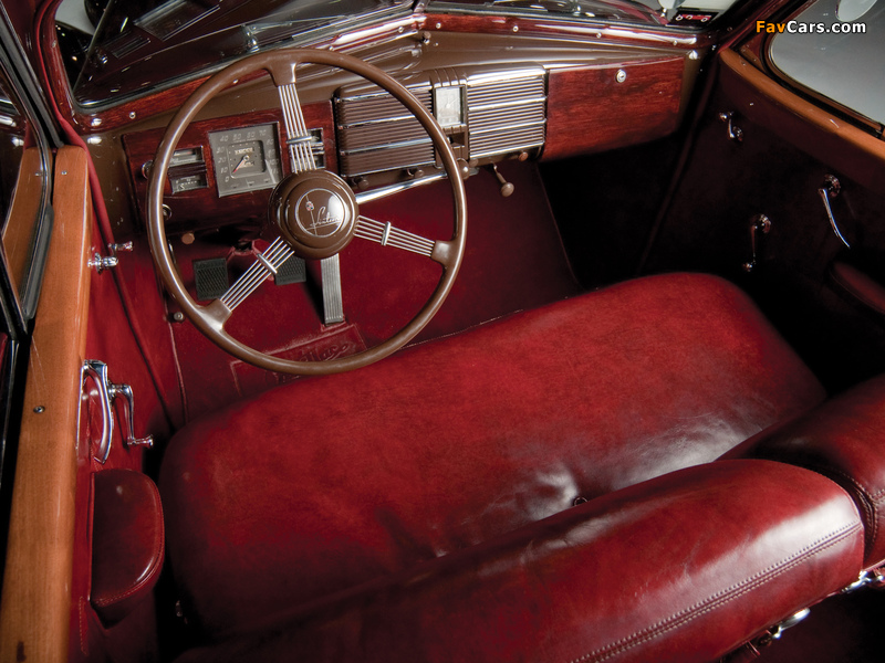 Images of Cadillac V16 Convertible Coupe by Fleetwood (38-9067) 1938 (800 x 600)