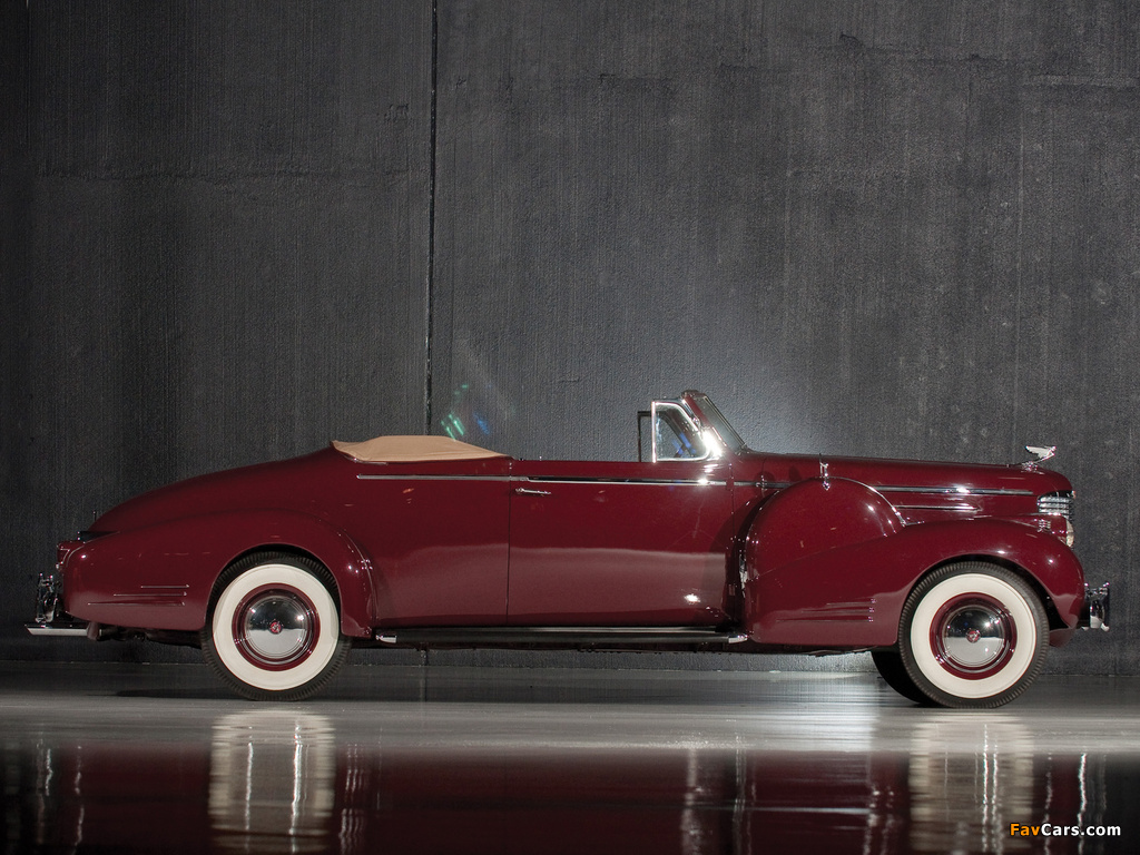 Images of Cadillac V16 Convertible Coupe by Fleetwood (38-9067) 1938 (1024 x 768)