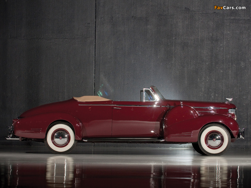 Images of Cadillac V16 Convertible Coupe by Fleetwood (38-9067) 1938 (800 x 600)