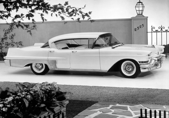 Images of Cadillac Fleetwood Sixty Special 1957