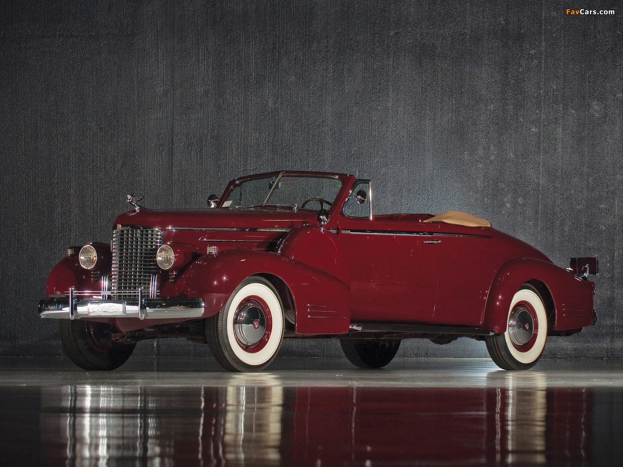 Photos of Cadillac V16 Convertible Coupe by Fleetwood (38-9067) 1938 (1280 x 960)