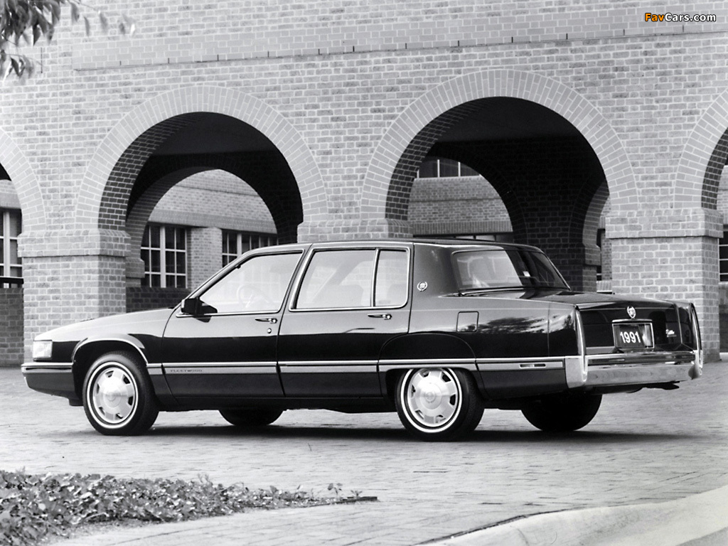 Photos of Cadillac Fleetwood 1991–92 (1024 x 768)