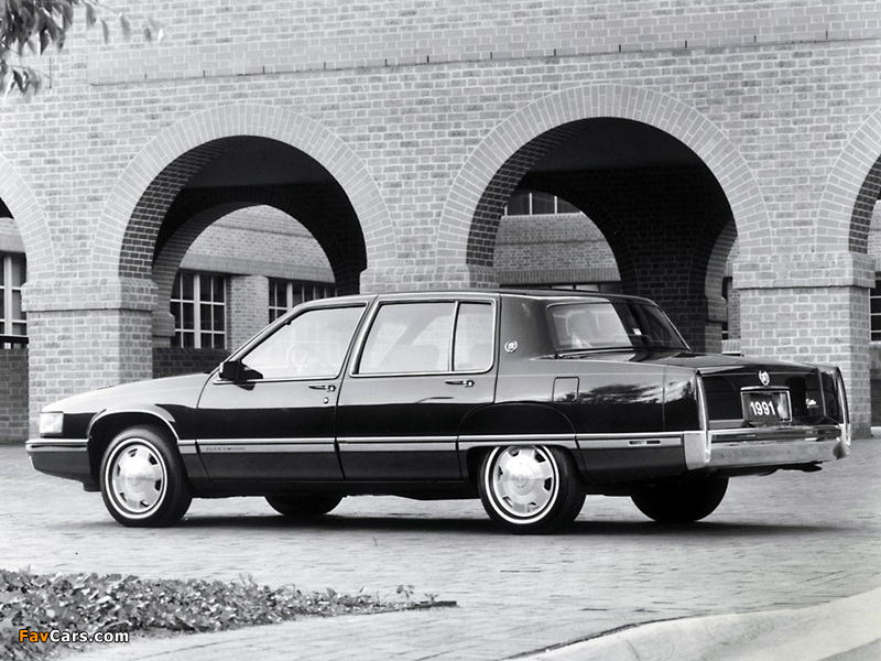 Photos of Cadillac Fleetwood 1991–92 (800 x 600)