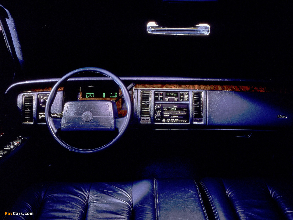 Photos of Cadillac Fleetwood 1993–96 (1024 x 768)
