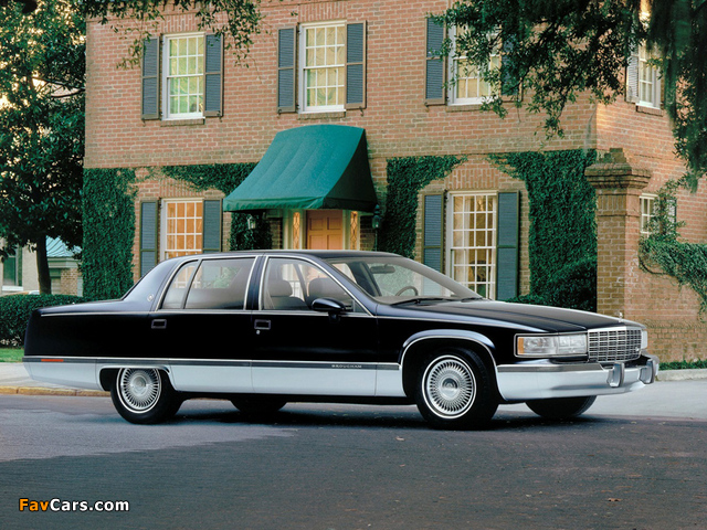 Photos of Cadillac Fleetwood 1993–96 (640 x 480)